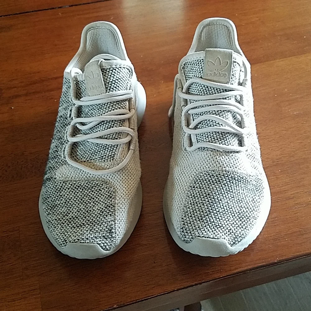 Kids Adidas Tubular Shoes - Picture 2 of 3